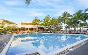 Le Peninsula Bay Beach Resort & Spa